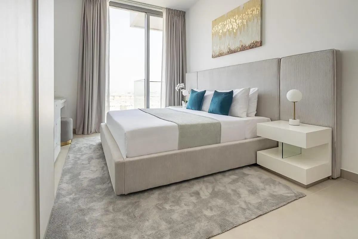 Frank Porter - Bluebell Residence Jvc Dubai